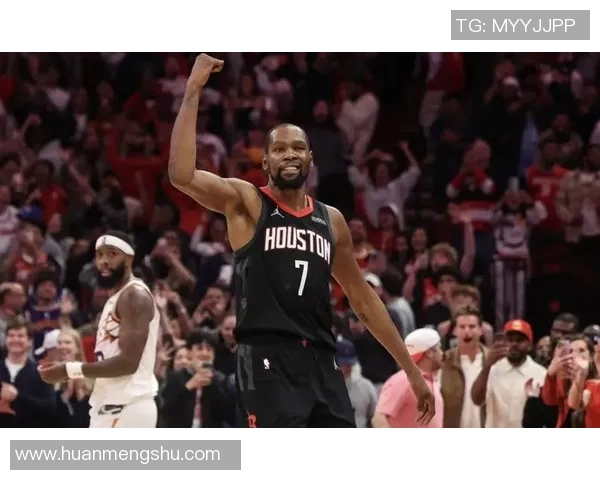 血压都上来了！火箭再输开拓者，伊森受伤，杜兰特怒摔饮料瓶发泄情绪